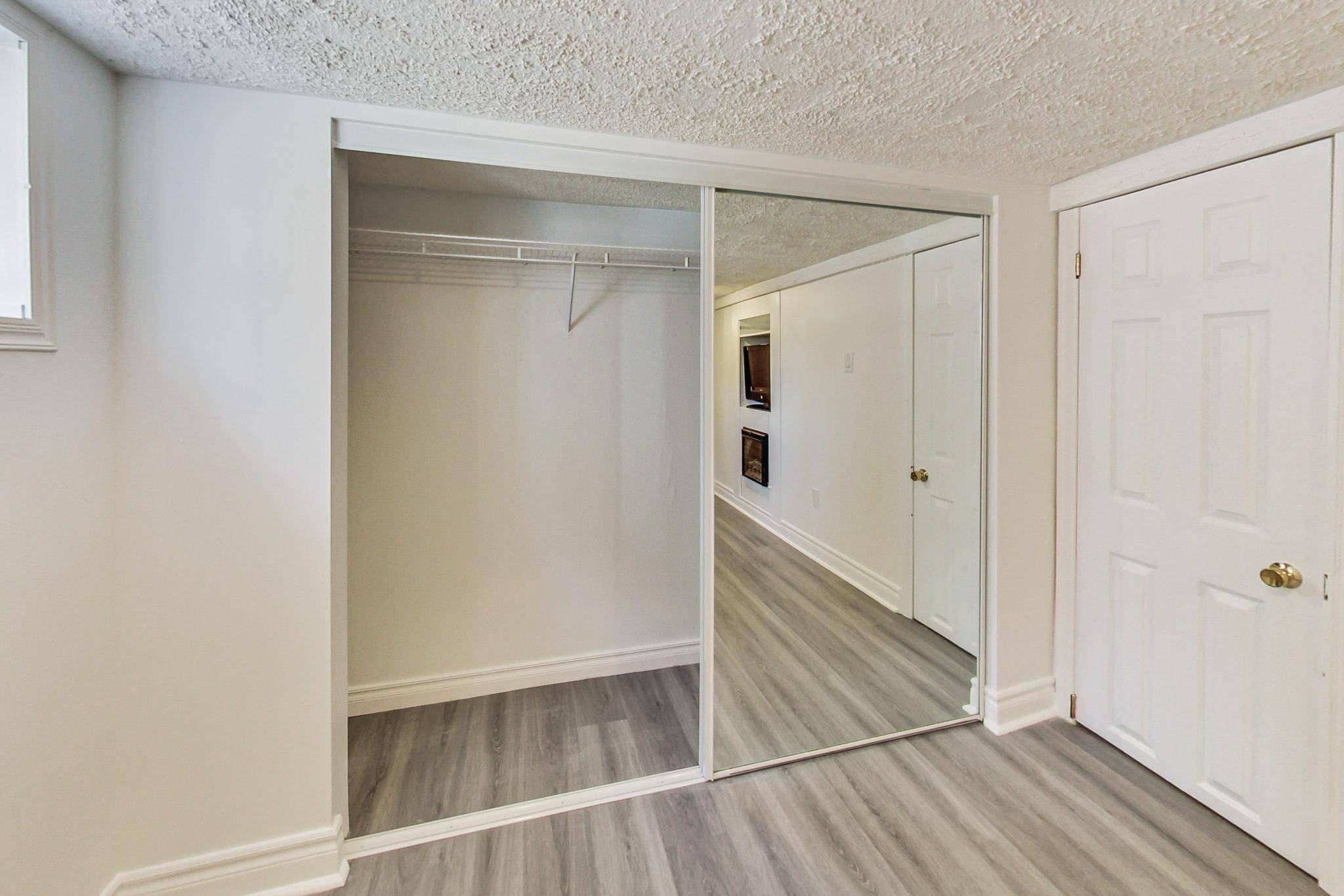 Toronto E03, ON M4B 2A1,40 Tiago AVE #Lower level