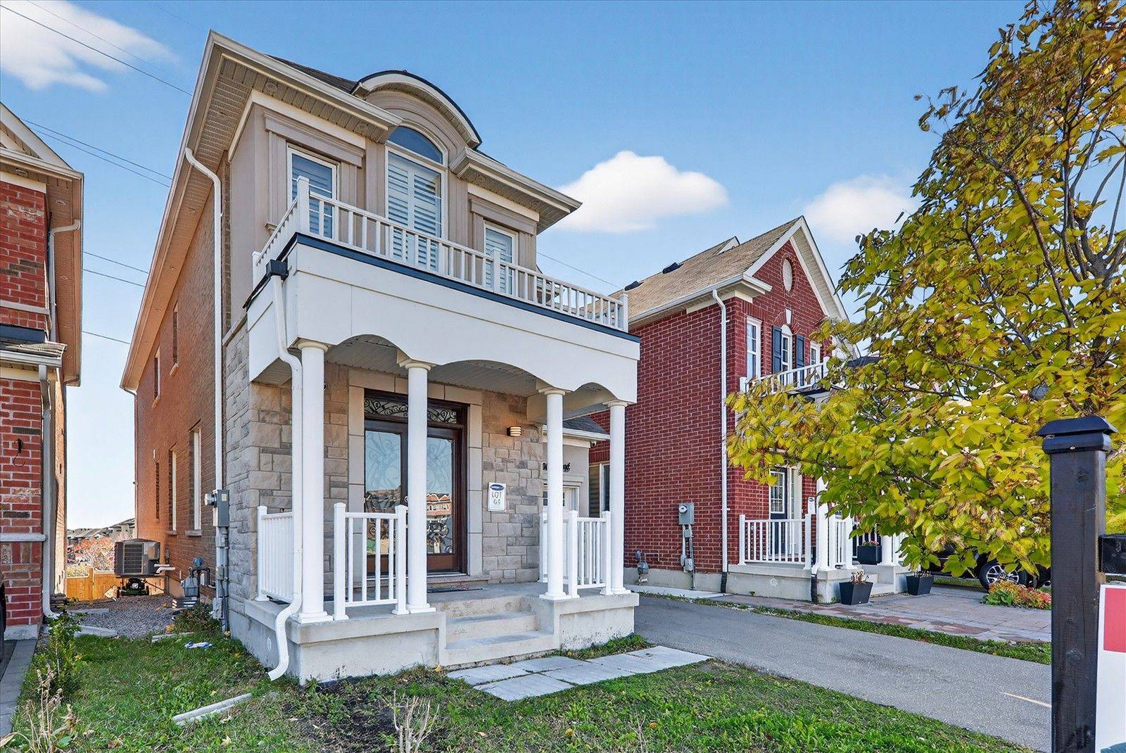 Pickering, ON L1V 2P8,1010 Dashwood CT