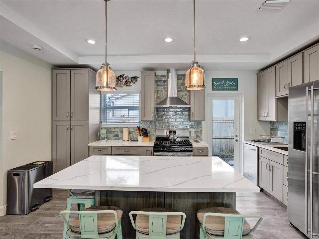 Fort Lauderdale, FL 33315,937 SW 17th St