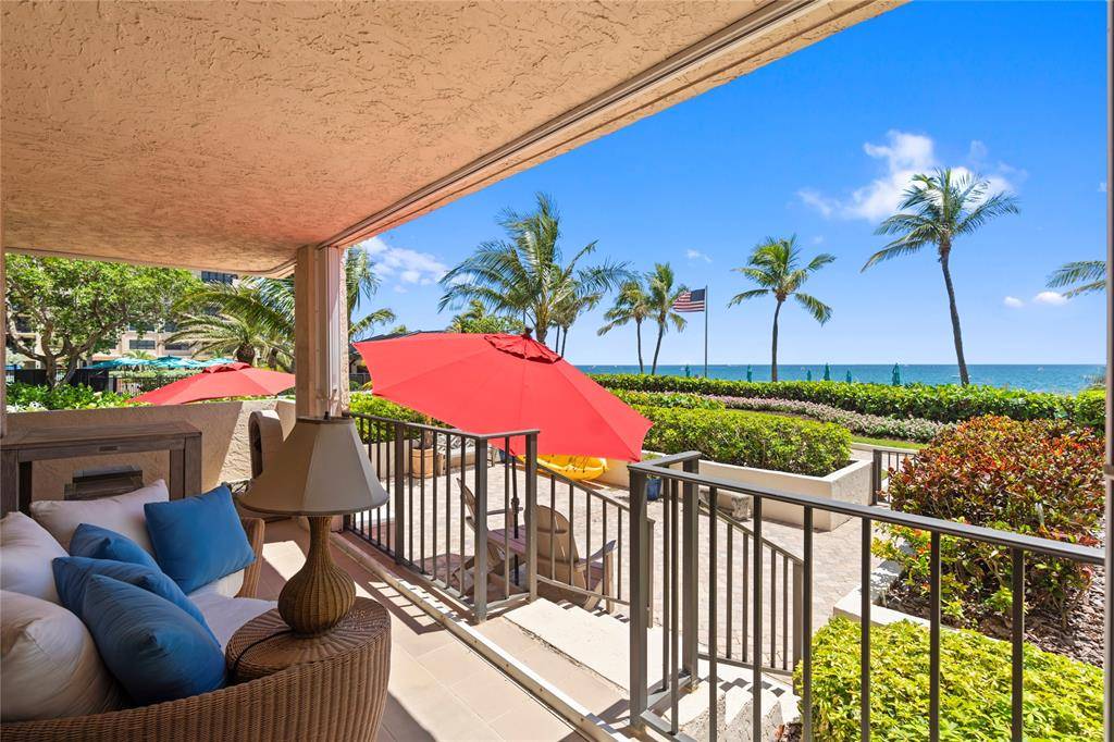 Lauderdale By The Sea, FL 33308,4900 N Ocean Blvd #208