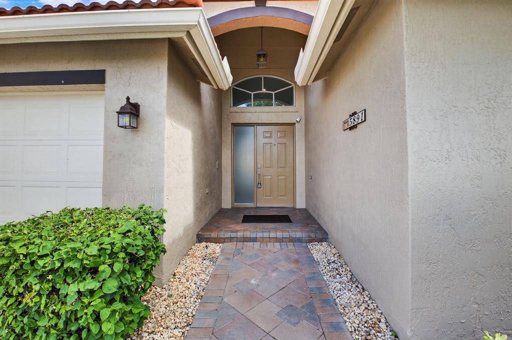 Boynton Beach, FL 33437,5891 Royal Isles Blvd