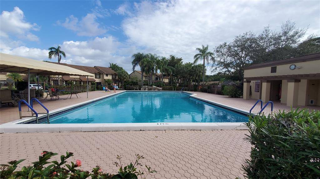 Pompano Beach, FL 33063,3831 Cocoplum Cir #3592