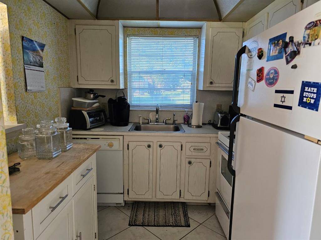 Deerfield Beach, FL 33442,29 Upminster B #29