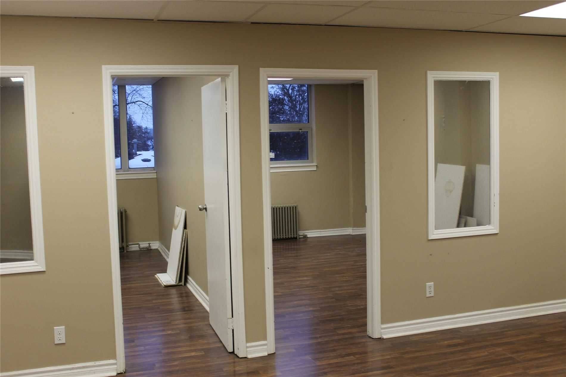 Richmond Hill, ON L4C 3B2,10255 Yonge ST #207