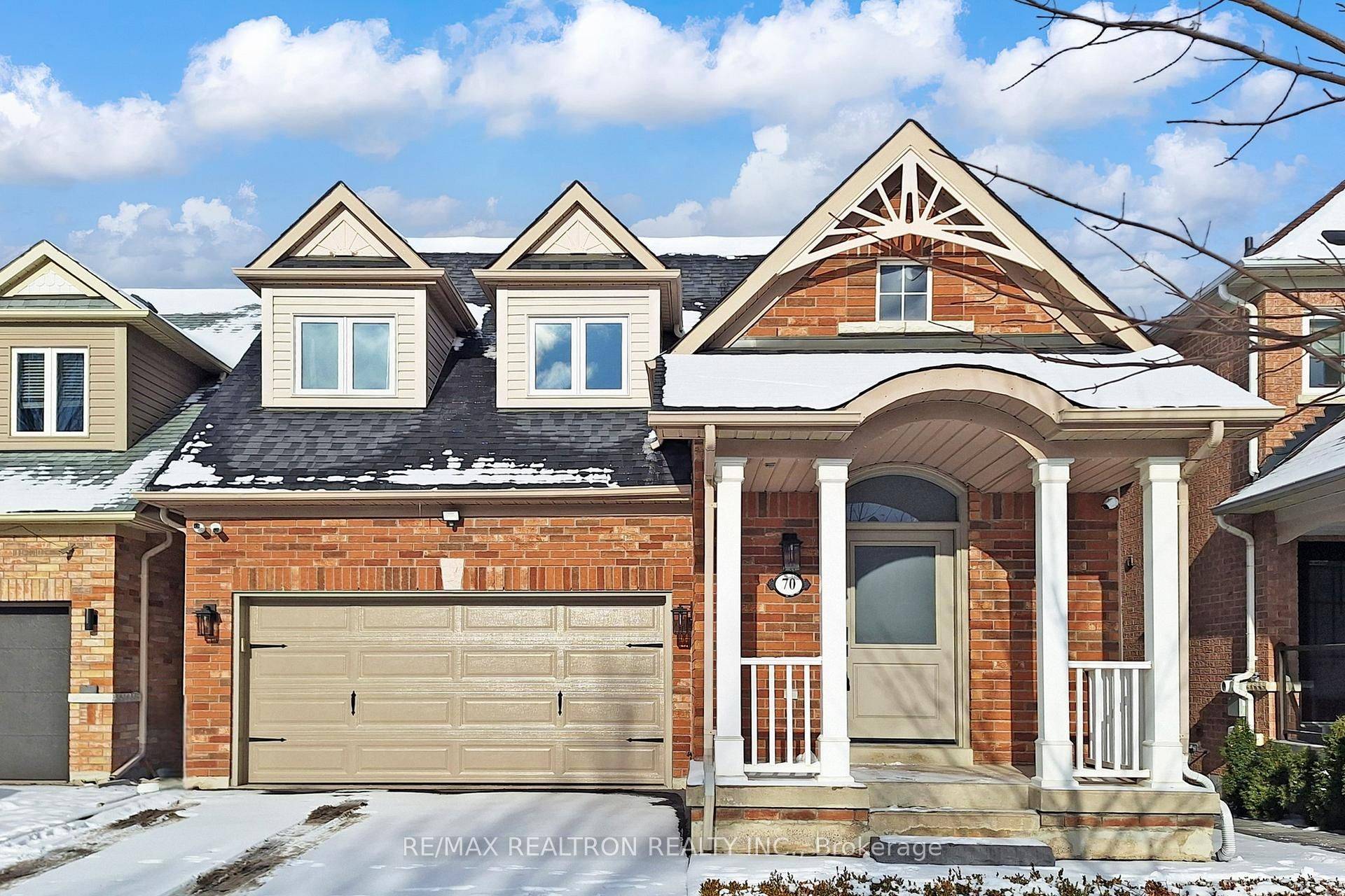 Aurora, ON L4G 7P4,70 Earl Stewart DR