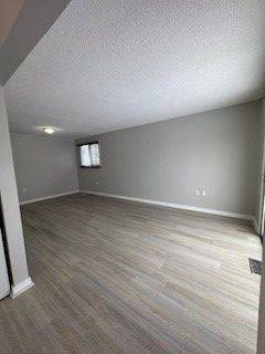 Barrie, ON L4N 6P7,34 Argyle RD