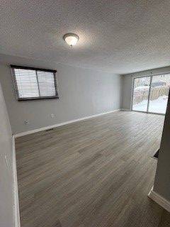 Barrie, ON L4N 6P7,34 Argyle RD