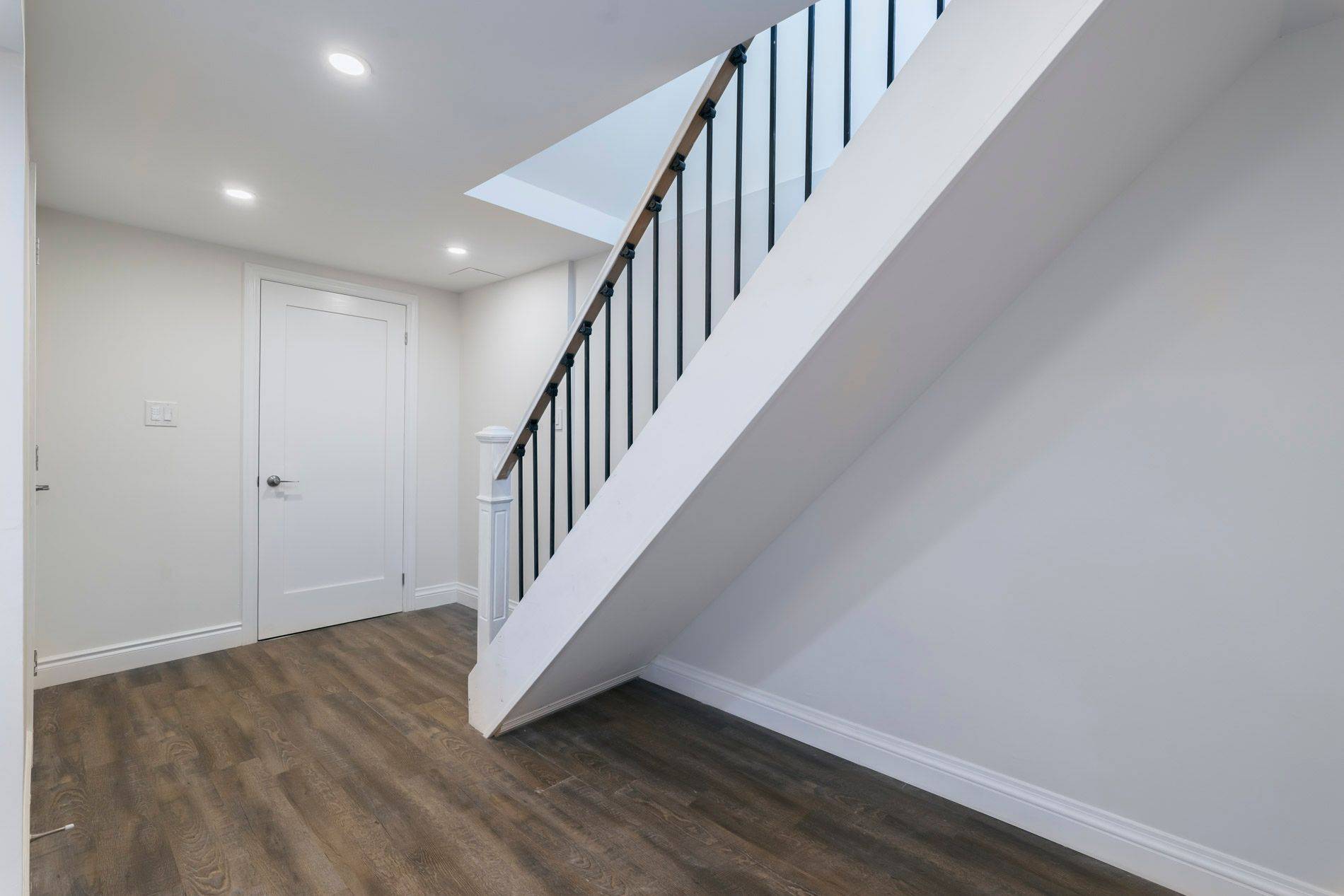 Mississauga, ON L5K 1E7,2668 Hollington CRES #Lower