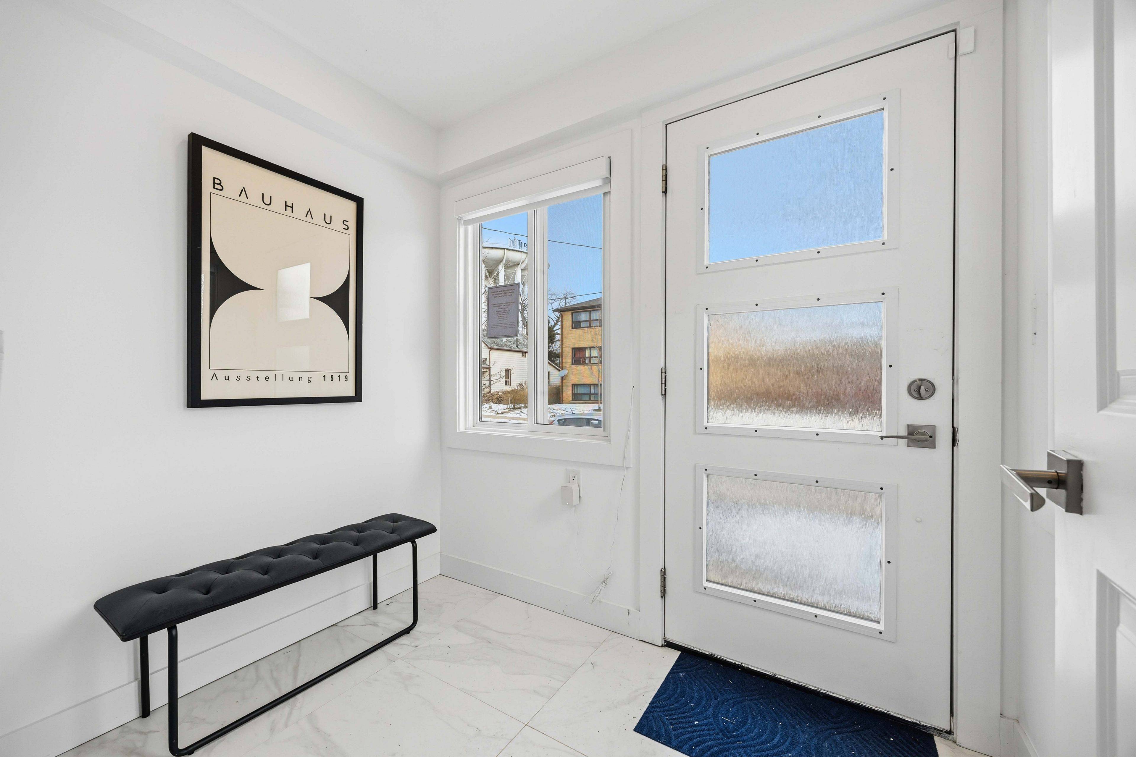 Toronto W06, ON M8V 3M4,122 Twenty Second ST