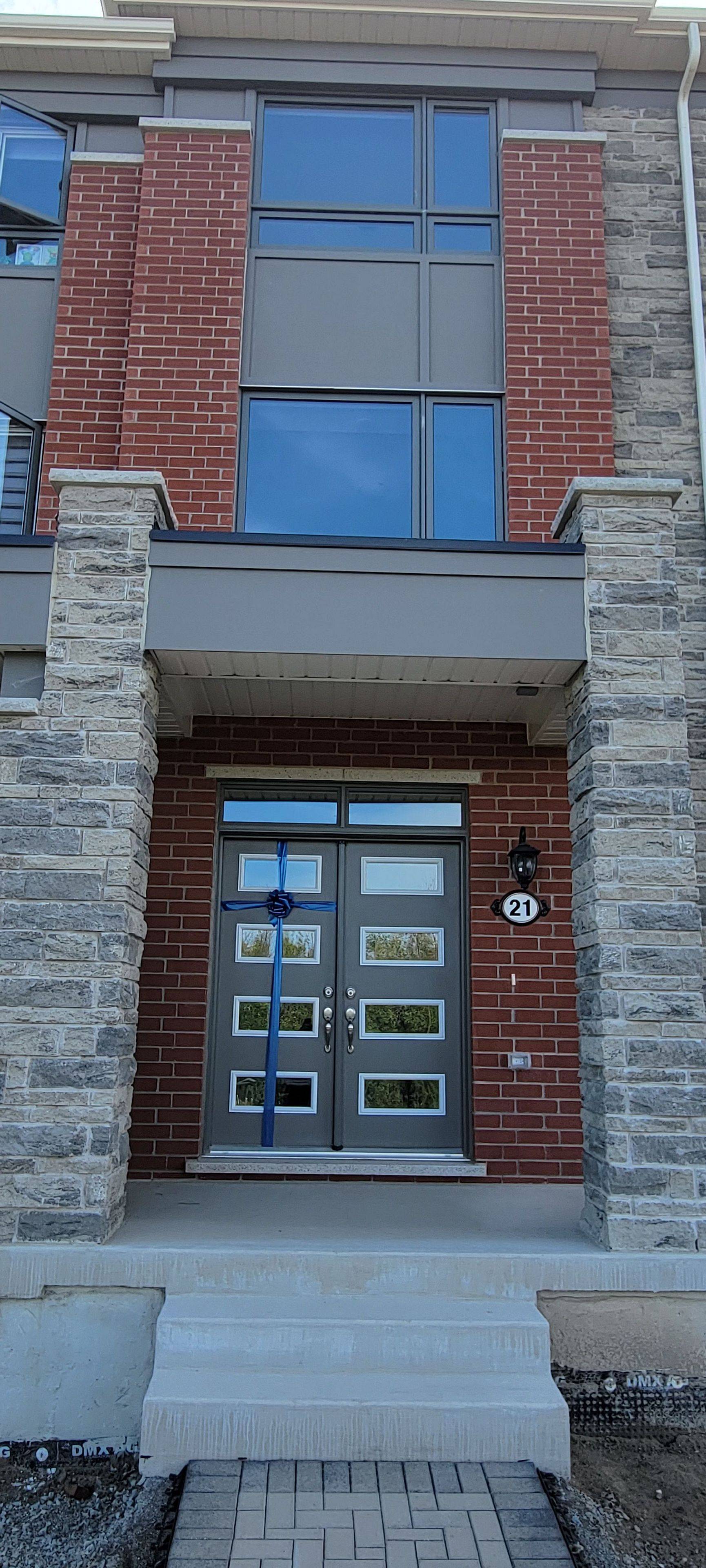 Brampton, ON L7A 5J2,21 Summer Wind LN