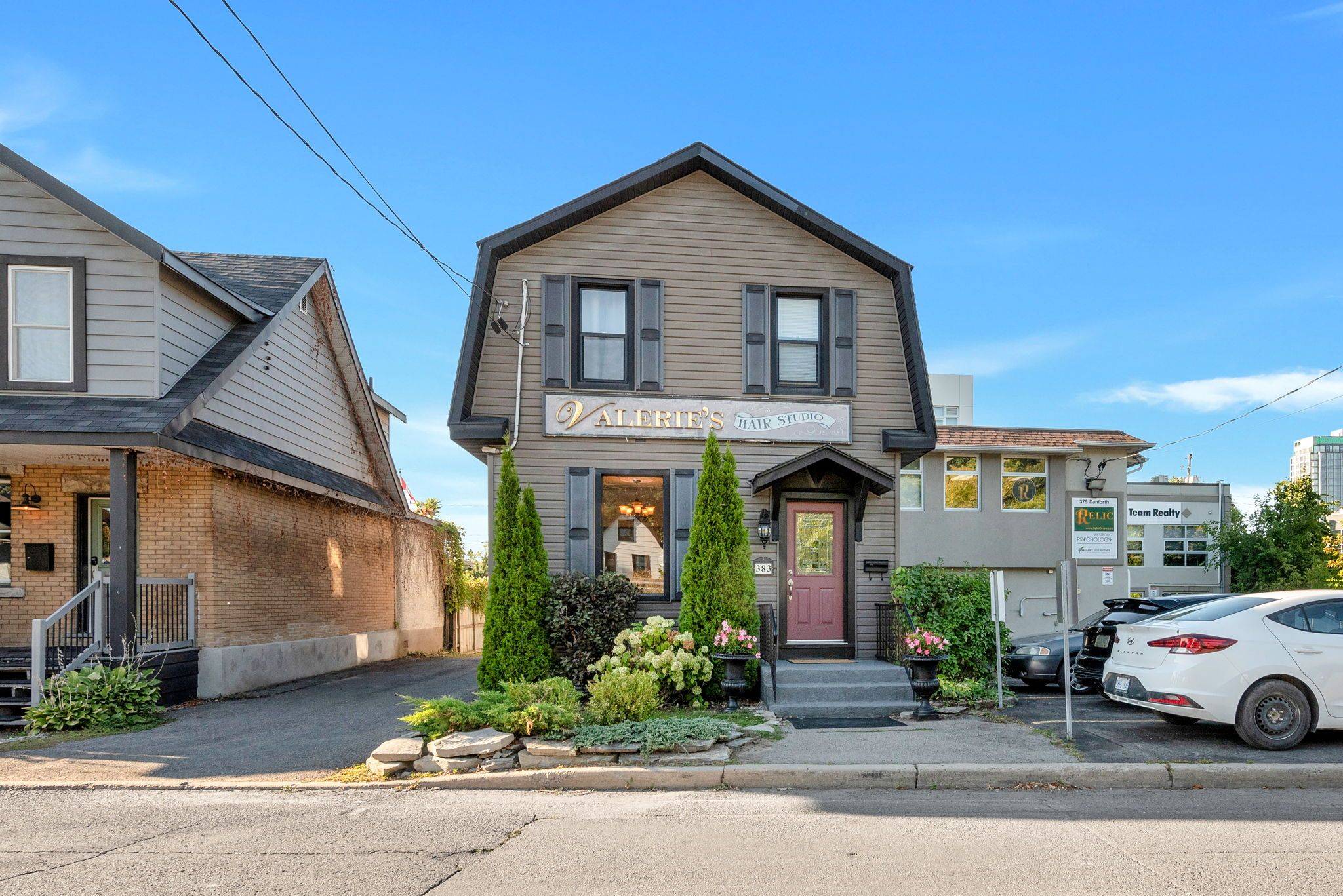 Carlingwood - Westboro And Area, ON K2A 0E1,383 Danforth AVE