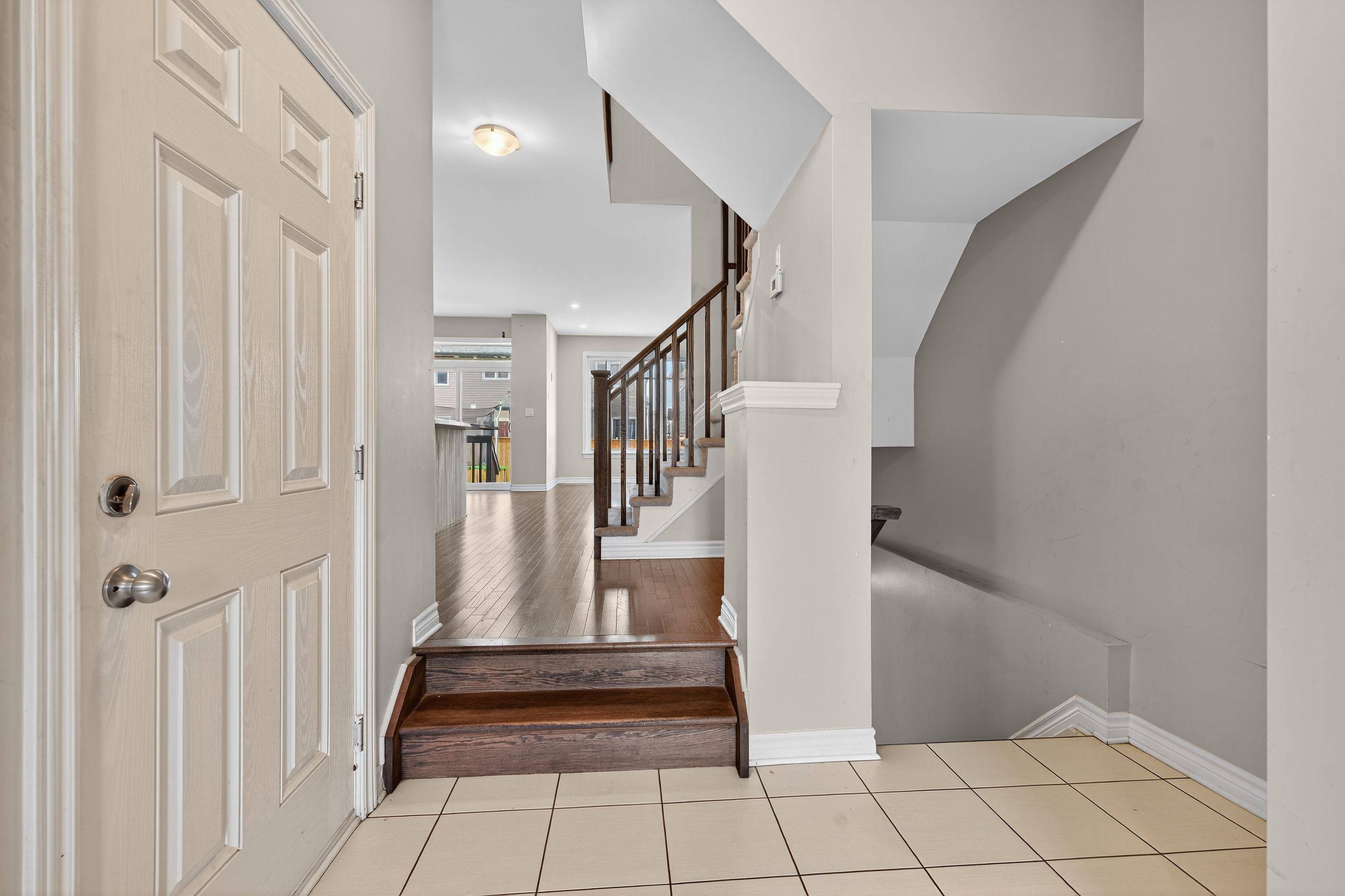 Kingston, ON K7P 0S1,327 BUCKTHORN DR