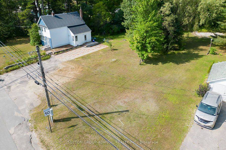 Huntsville, ON P1H 1C8,538 Muskoka Road 3 North N/A
