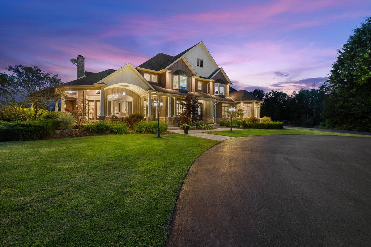 Hamilton, ON N0B 1L0,1532 6th Concession RD W