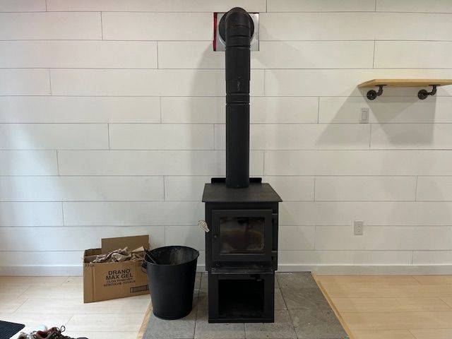 Parry Sound Remote Area, ON P0A 1X0,93 RYE RD #116