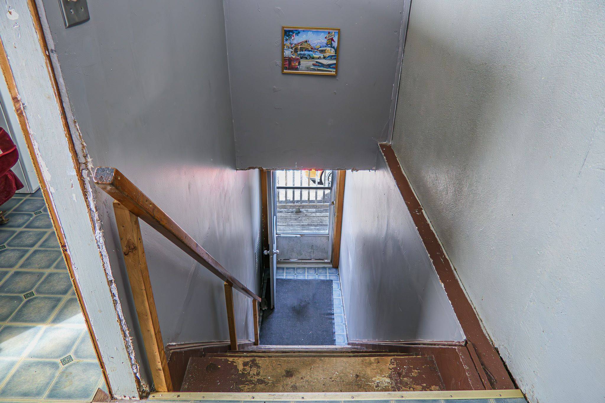 Quinte West, ON K8V 2M7,166 West ST