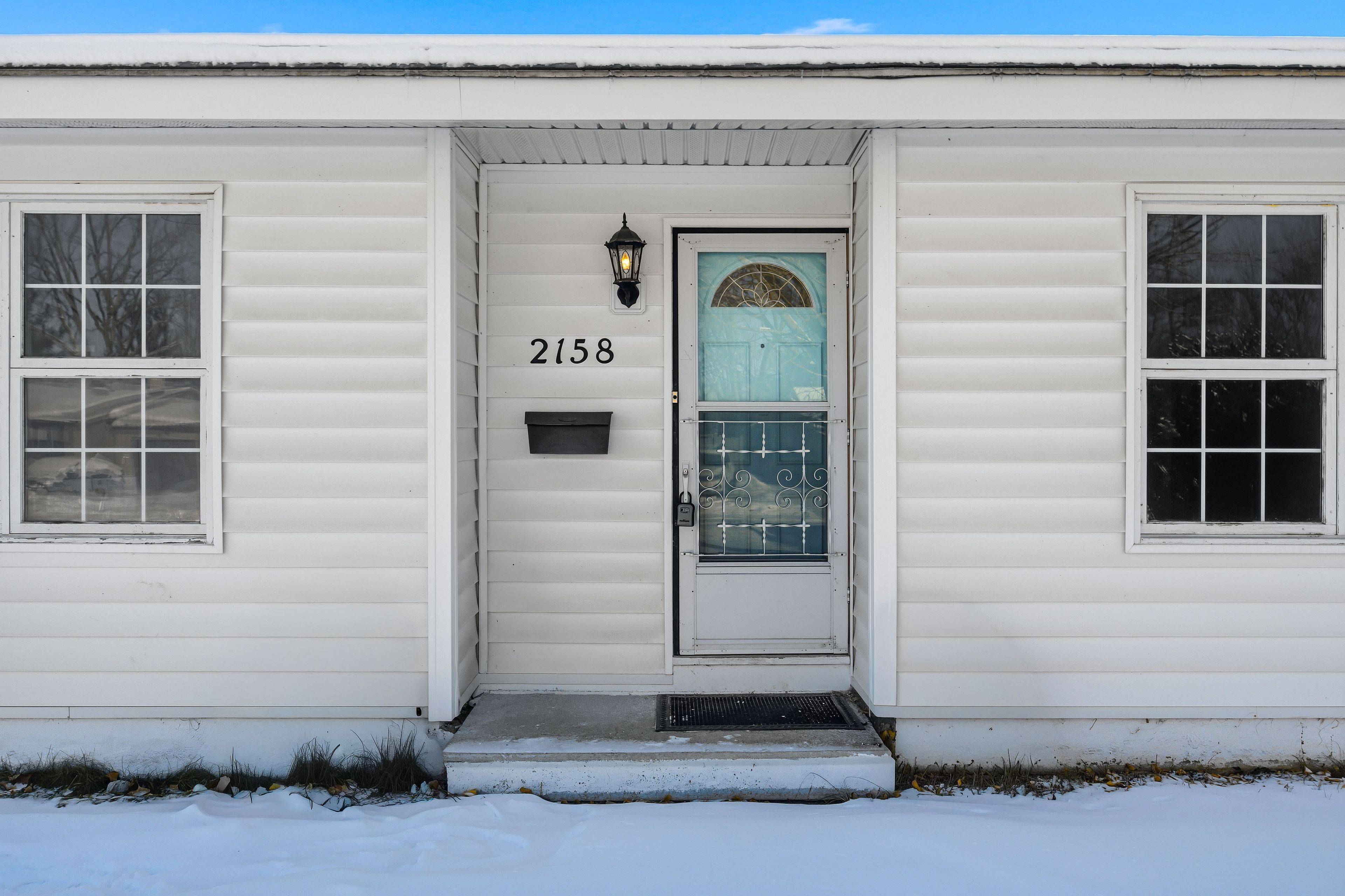 Beacon Hill North - South And Area, ON K1J 6A4,2158 Fillmore CRES