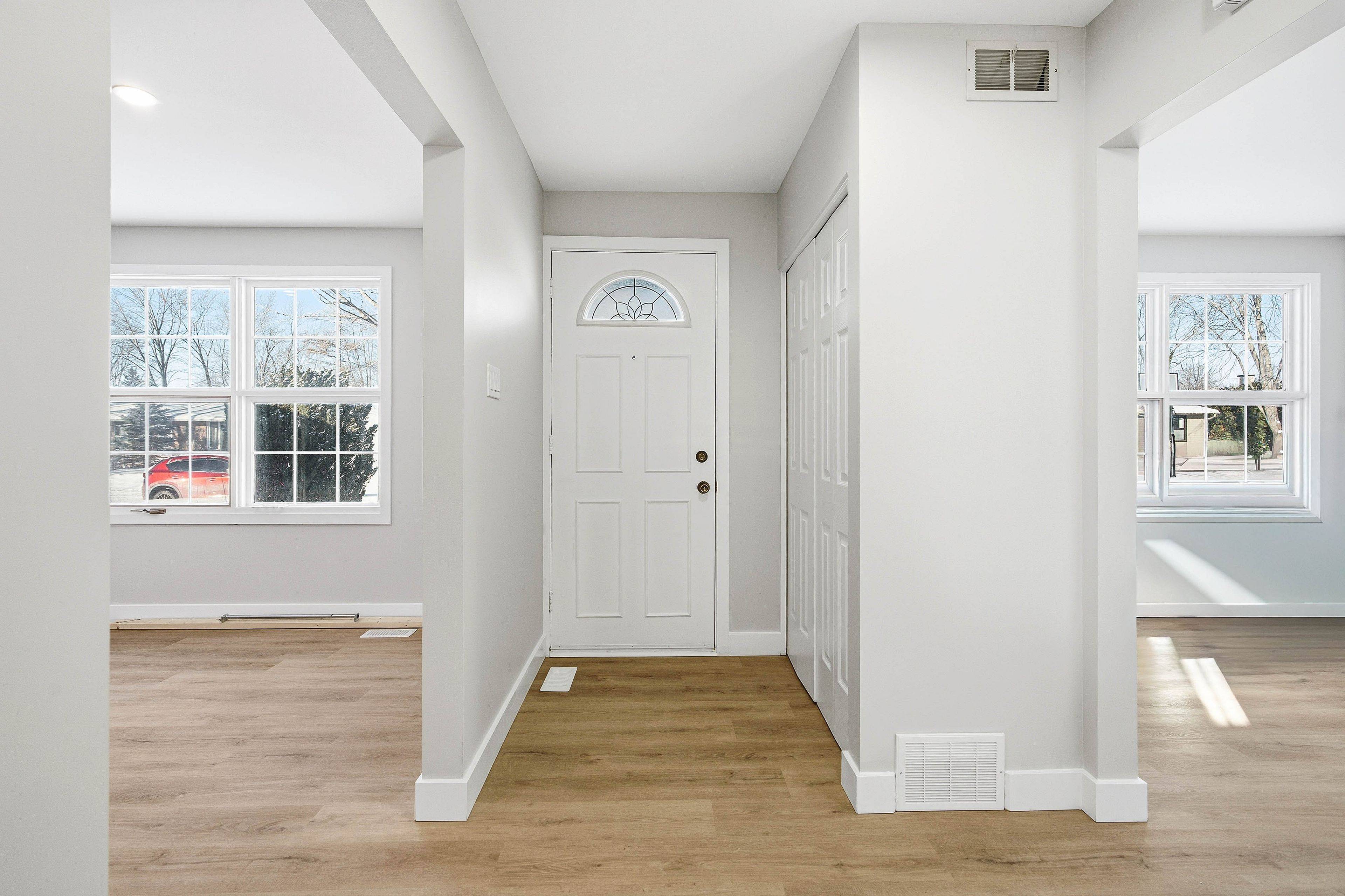 Beacon Hill North - South And Area, ON K1J 6A4,2158 Fillmore CRES