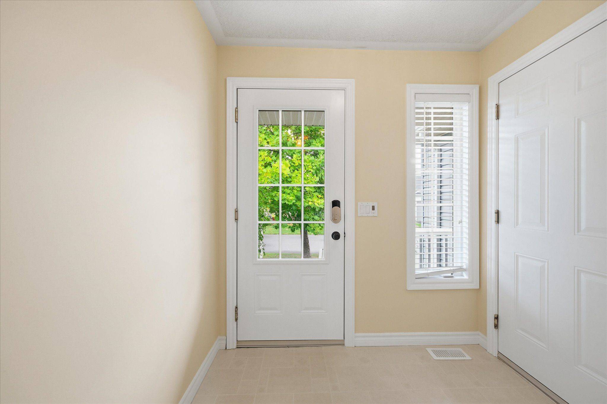 Hamilton, ON L8B 1A5,111 Gracehill CRES