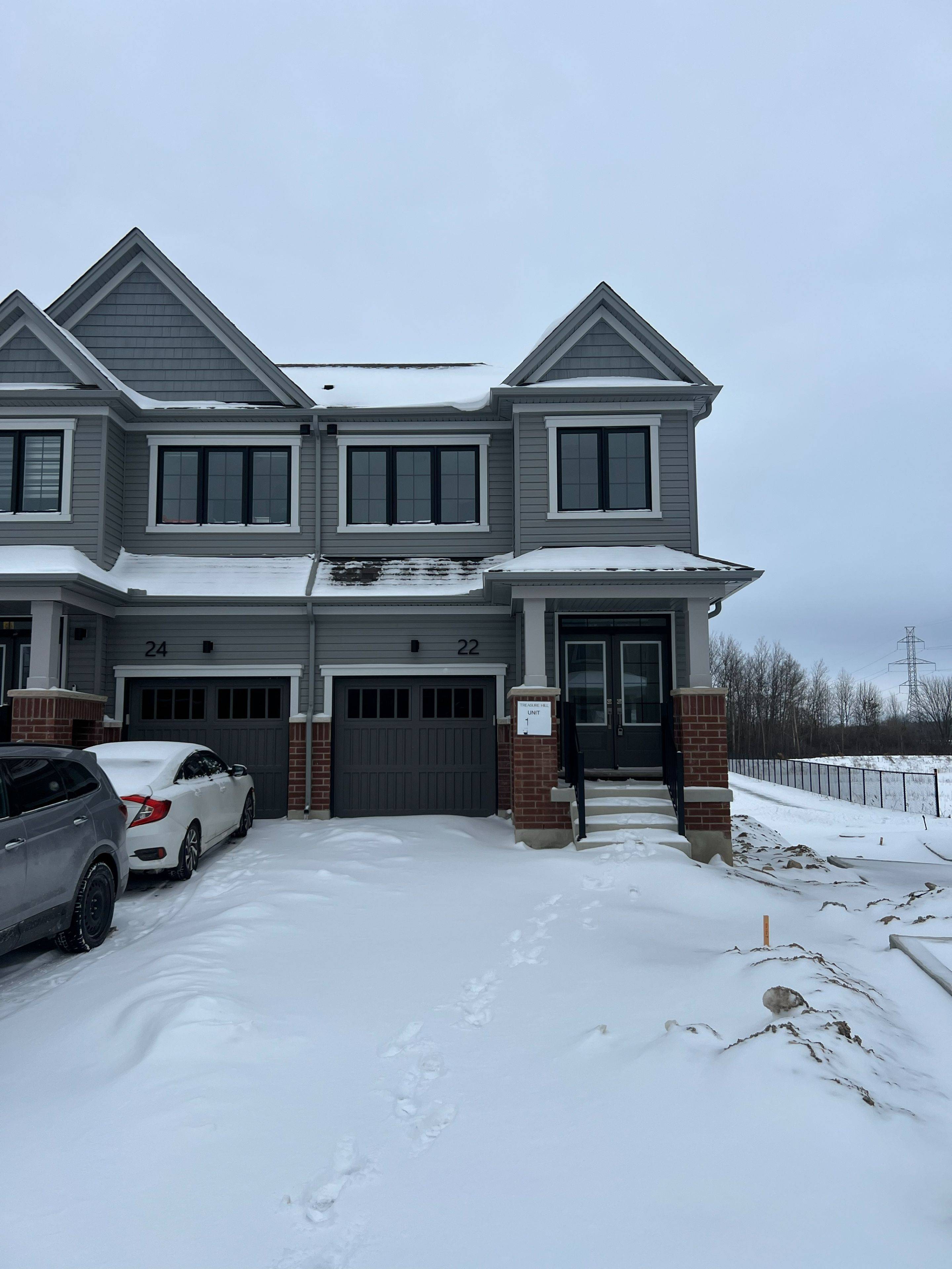 Cambridge, ON N1T 0H3,22 Seahorse Common