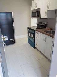 Hamilton, ON L8M 3C3,3 Connaught AVE S #5