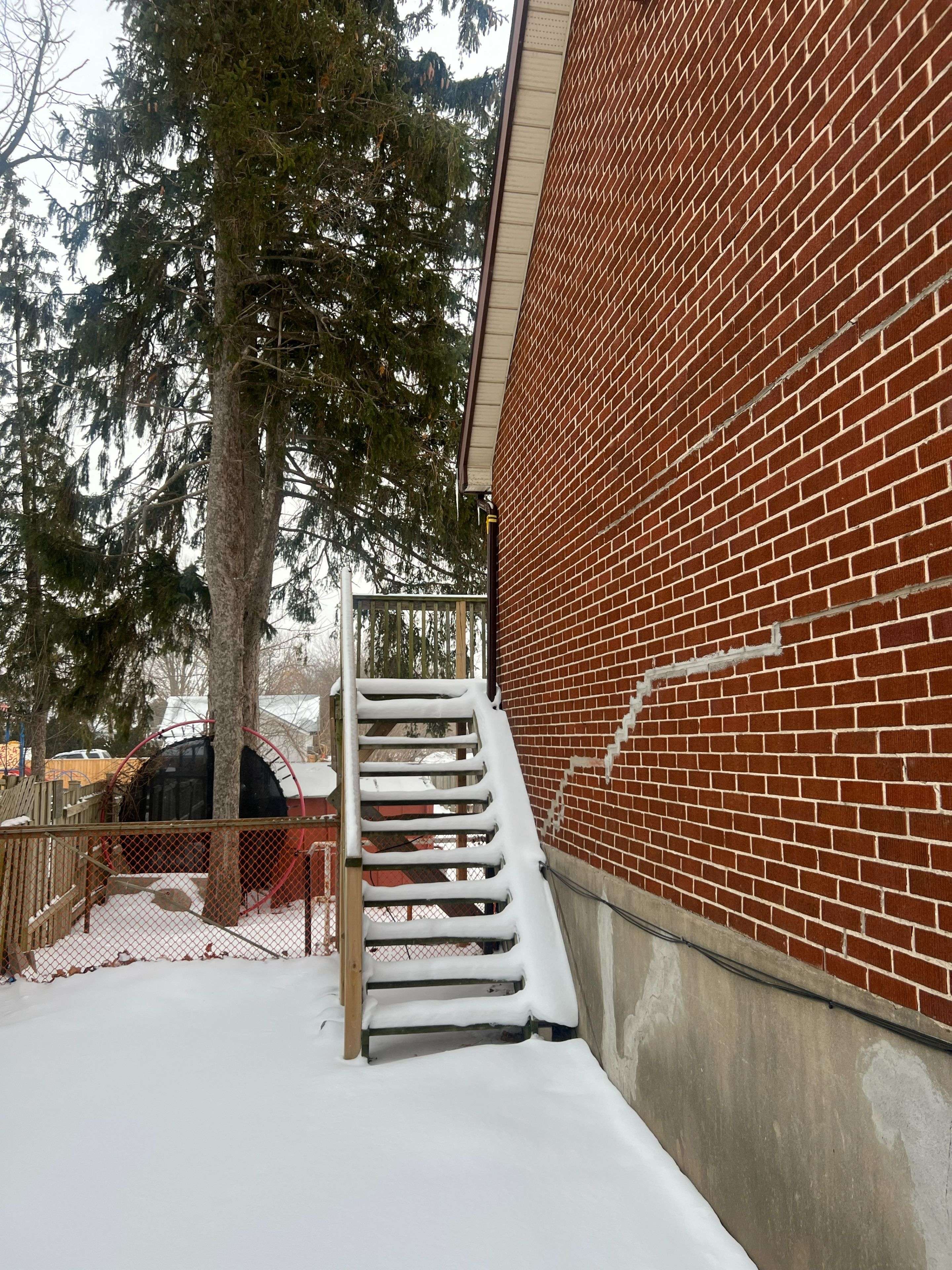 London East, ON N5W 3E6,1843 Dundas ST