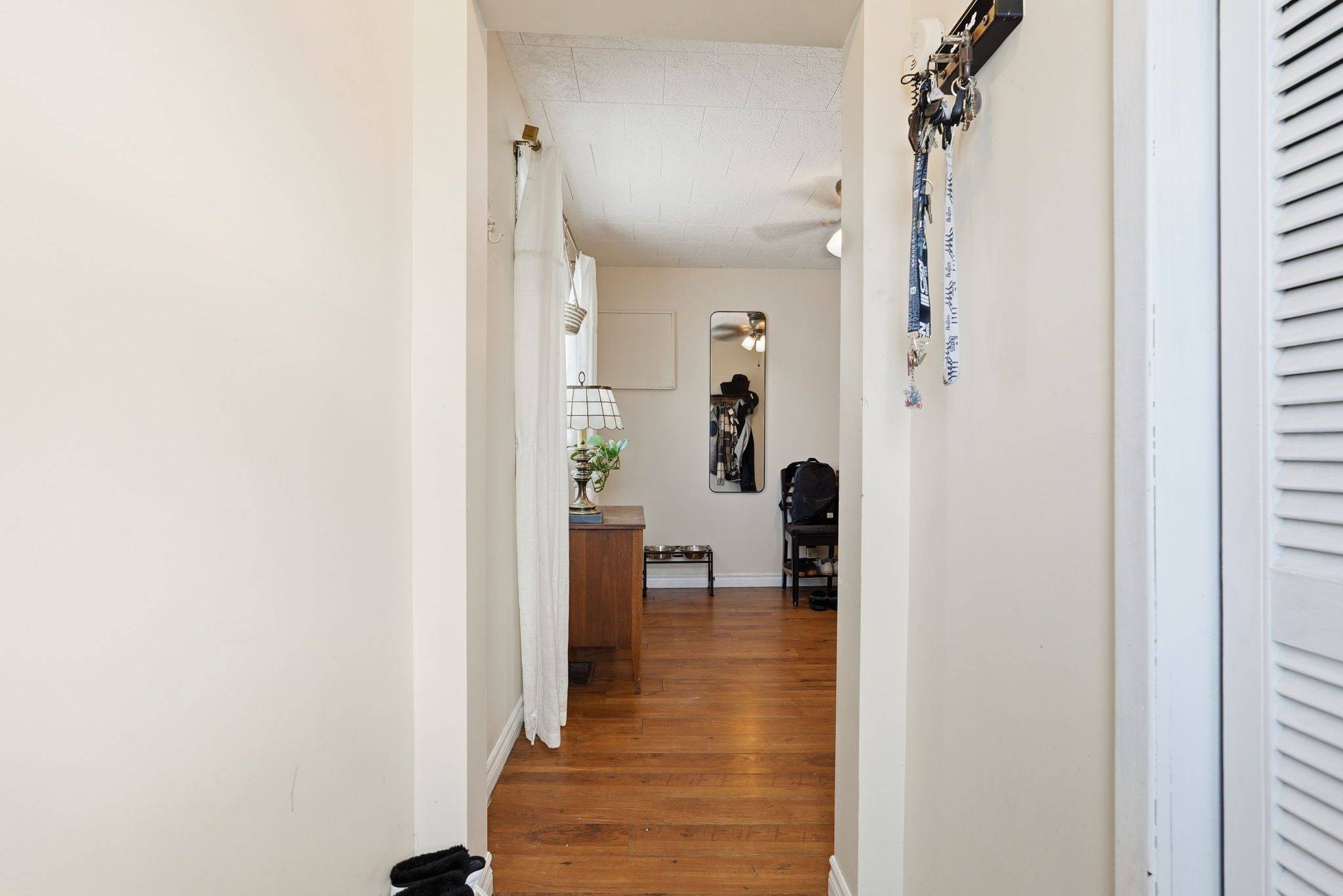 Fort Erie, ON L2A 2J2,144 Catherine ST