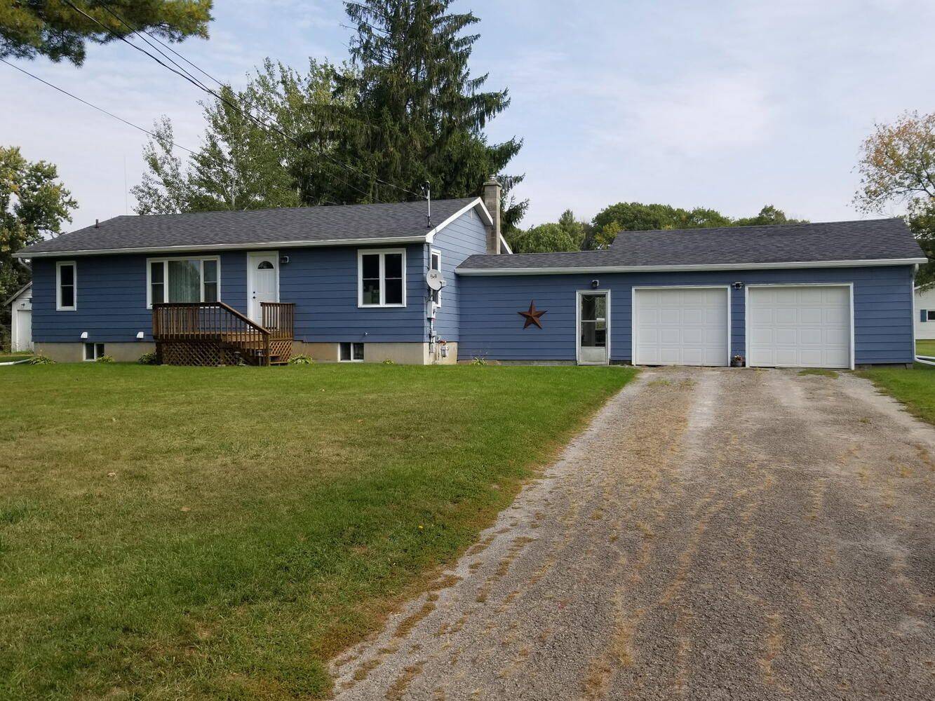 Elizabethtown-kitley, ON K6V 5T3,1229 Hallecks RD S