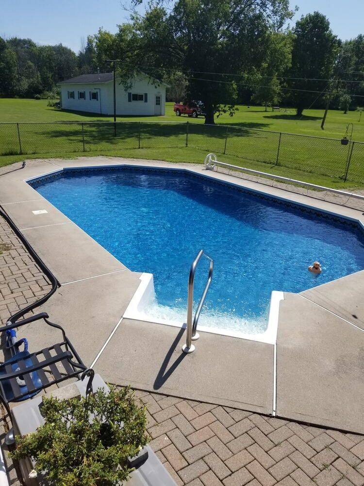 Elizabethtown-kitley, ON K6V 5T3,1229 Hallecks RD S