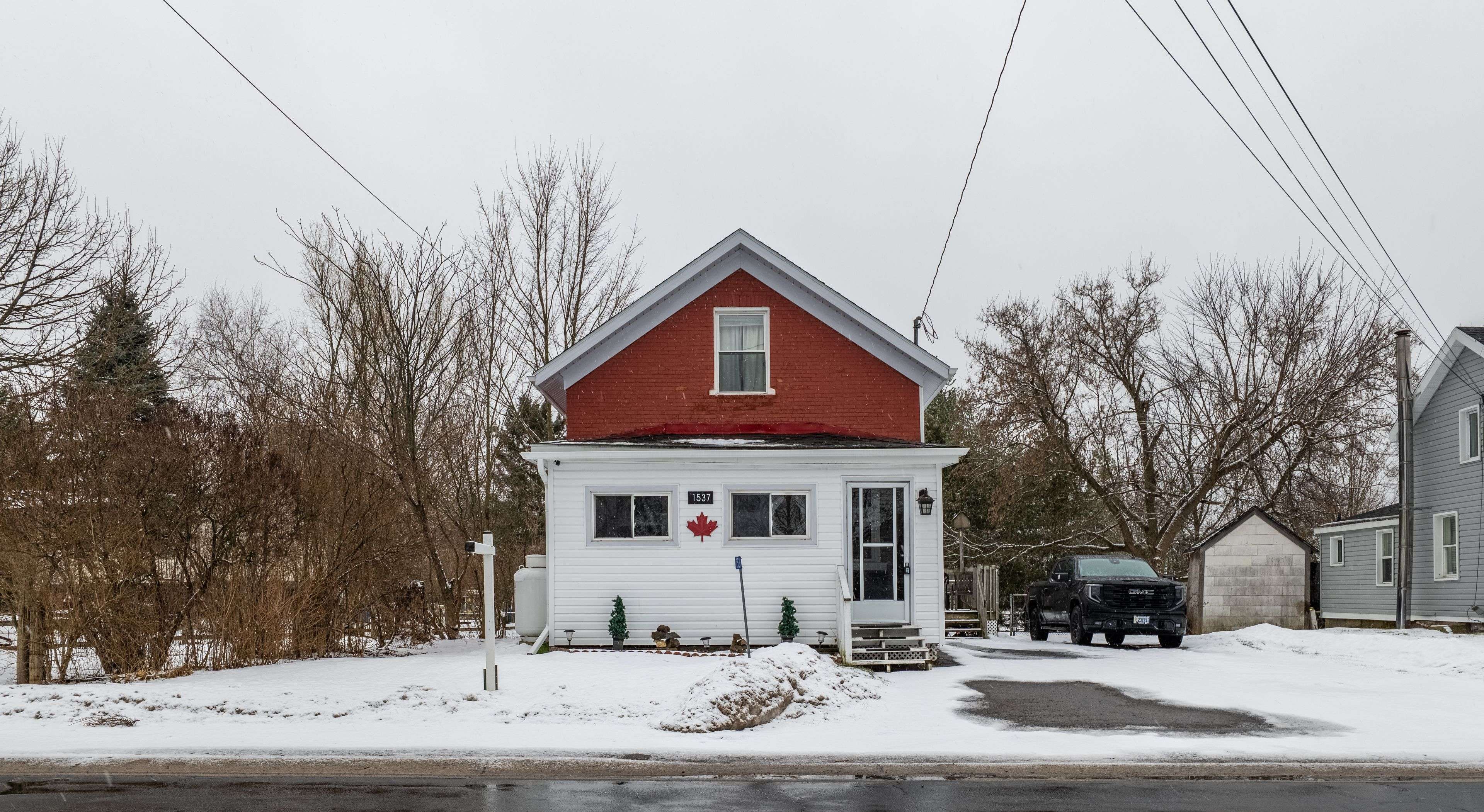 Front Of Yonge, ON K0E 1R0,1537 County Road 2 N/A