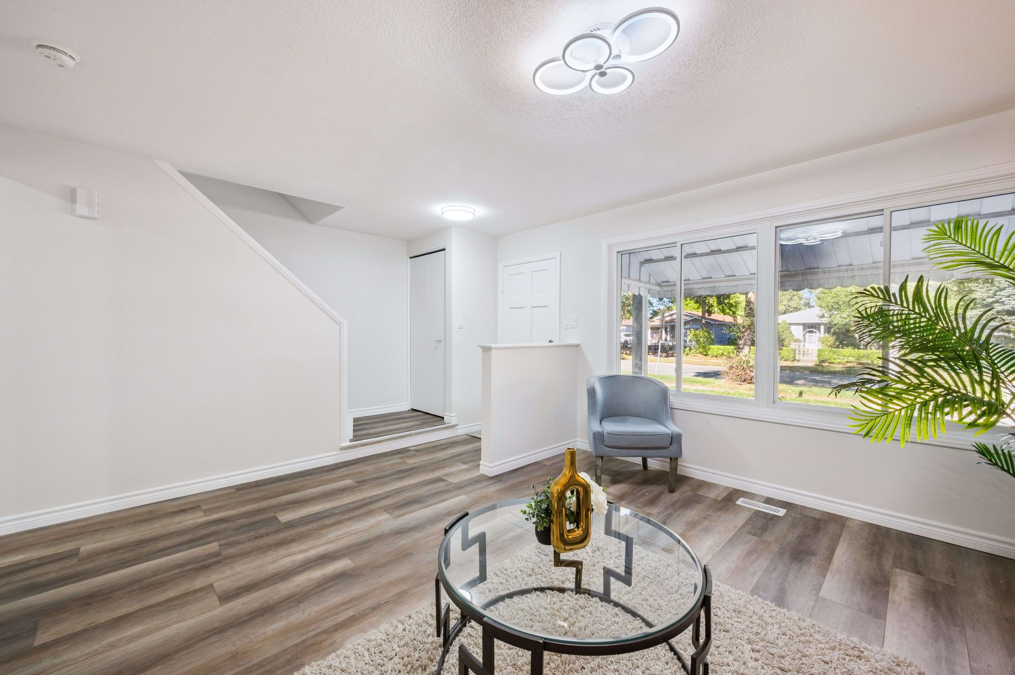 Kitchener, ON N2C 1W4,179 Traynor AVE