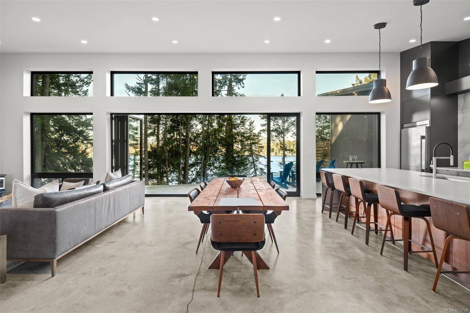 Sooke, BC V9Z 0A7,6550 East Sooke Rd #A