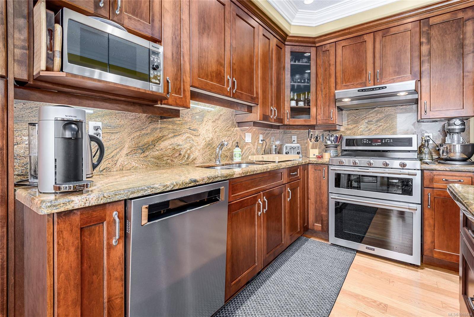 Courtenay, BC V9N 9X8,3666 Royal Vista Way #232