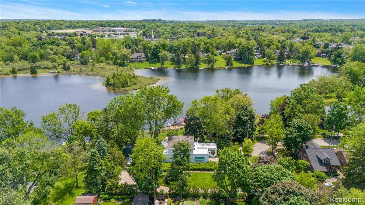 Clarkston, MI 48346,62 ROBERTSON CT