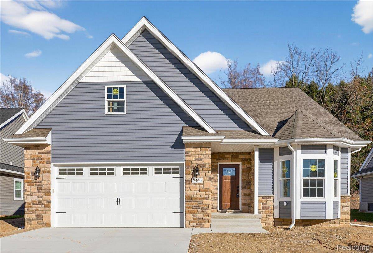 Davisburg, MI 48350,7460 Village CT