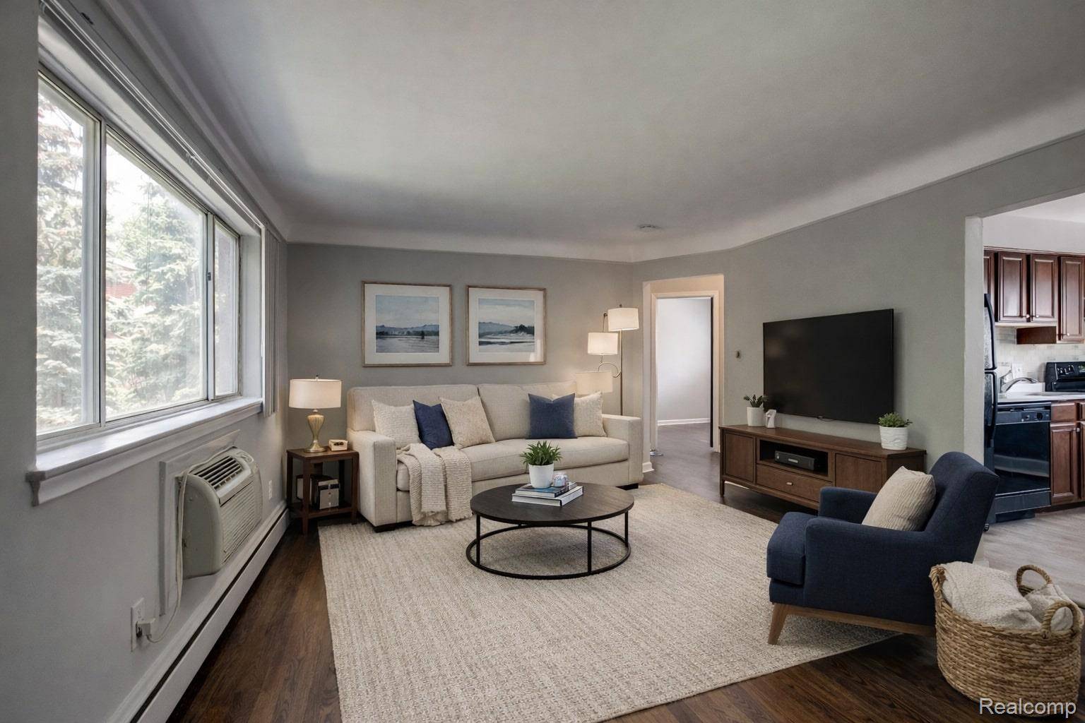 Clawson, MI 48017,629 W Maple RD #13