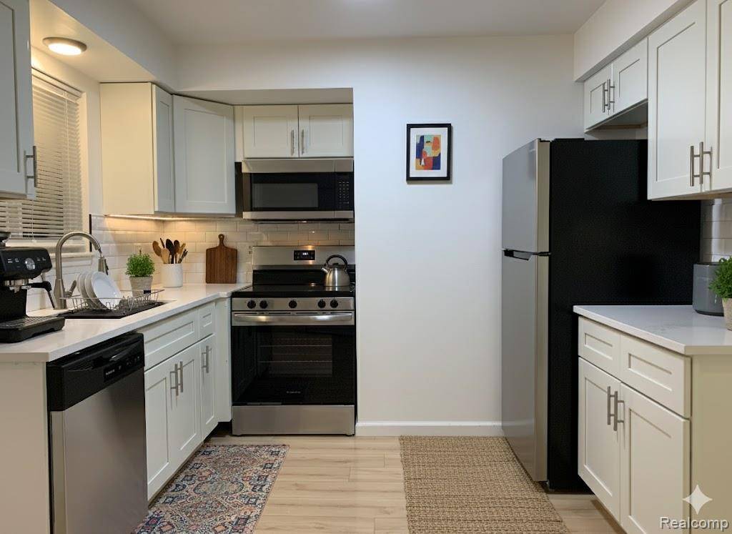 Walled Lake, MI 48390,2161 Decker RD #24