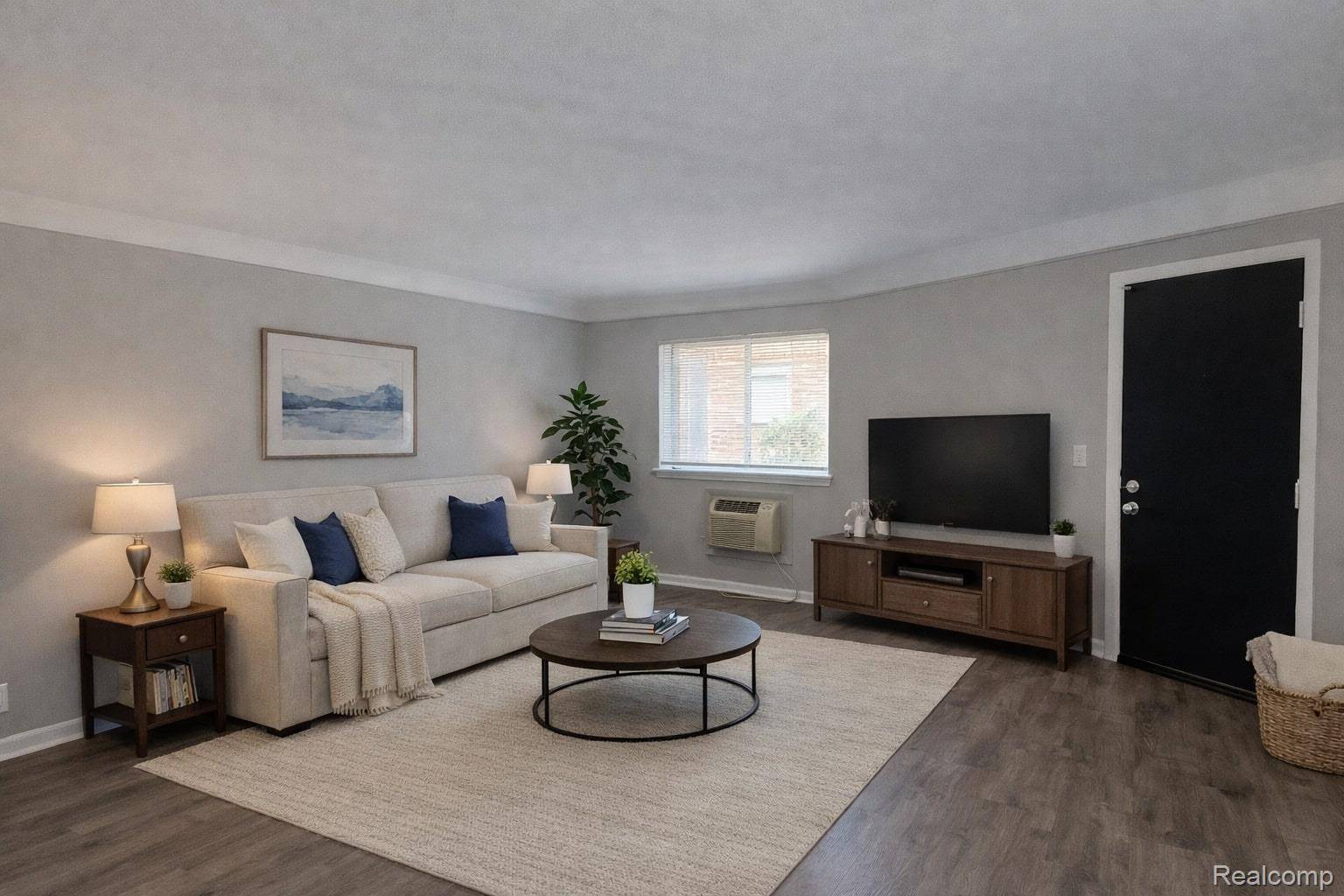 Clawson, MI 48017,629 W Maple RD #Unit 15