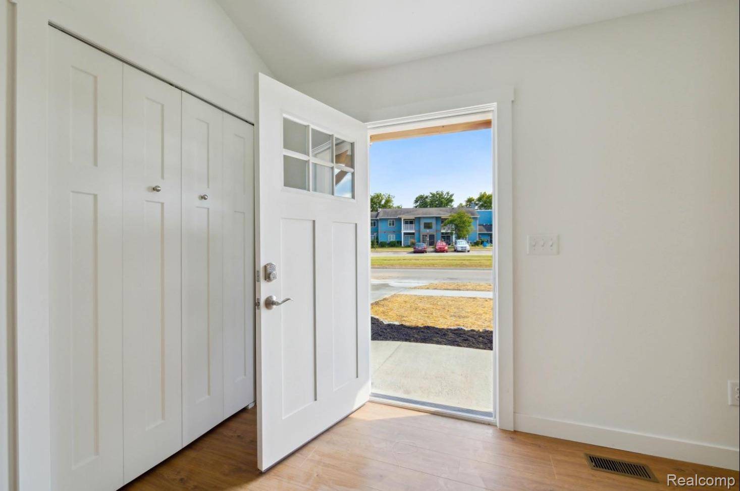 Van Buren, MI 48111,13375 Lenmoore RD