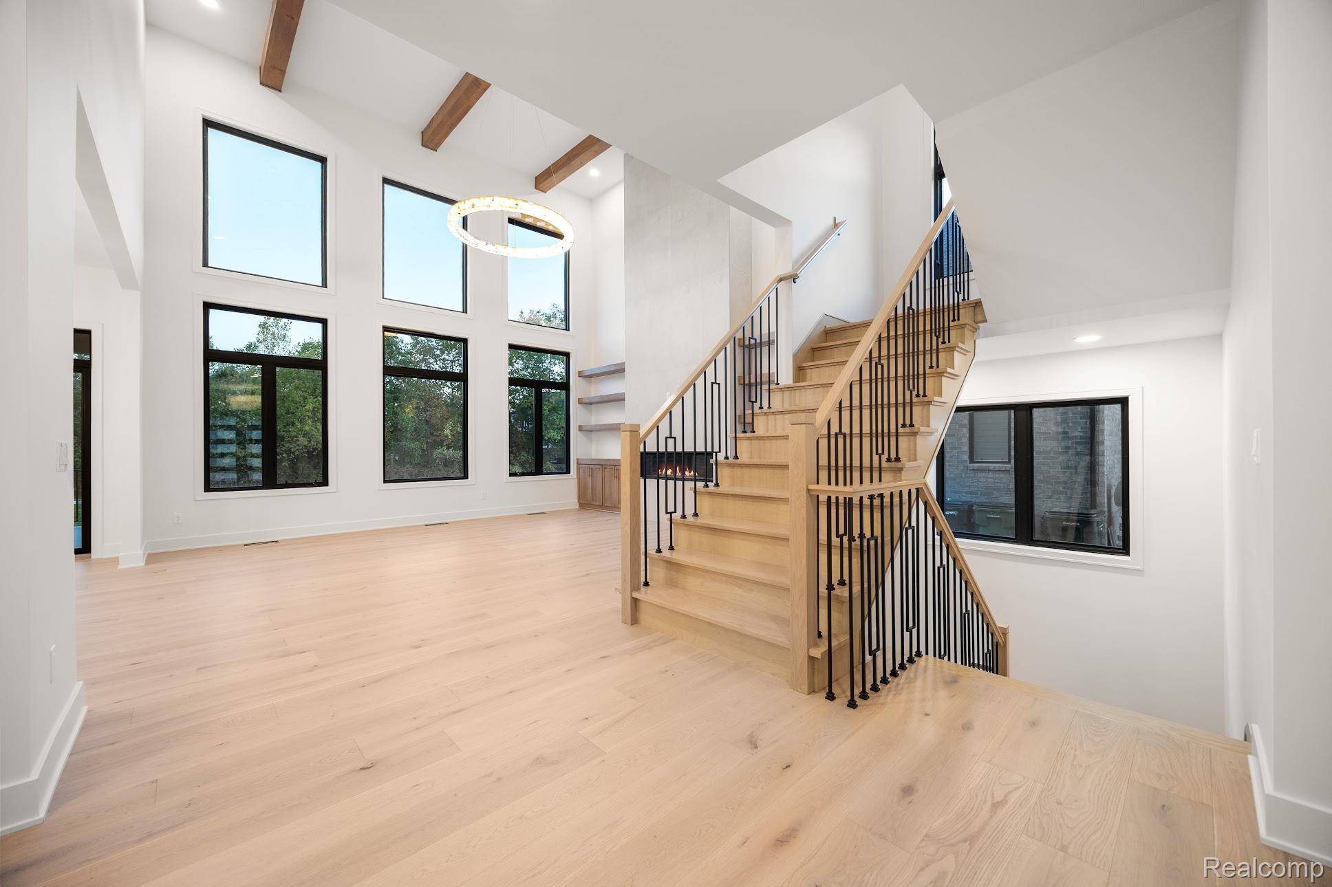 Shelby Twp, MI 48316,2455 Buckthorn DR