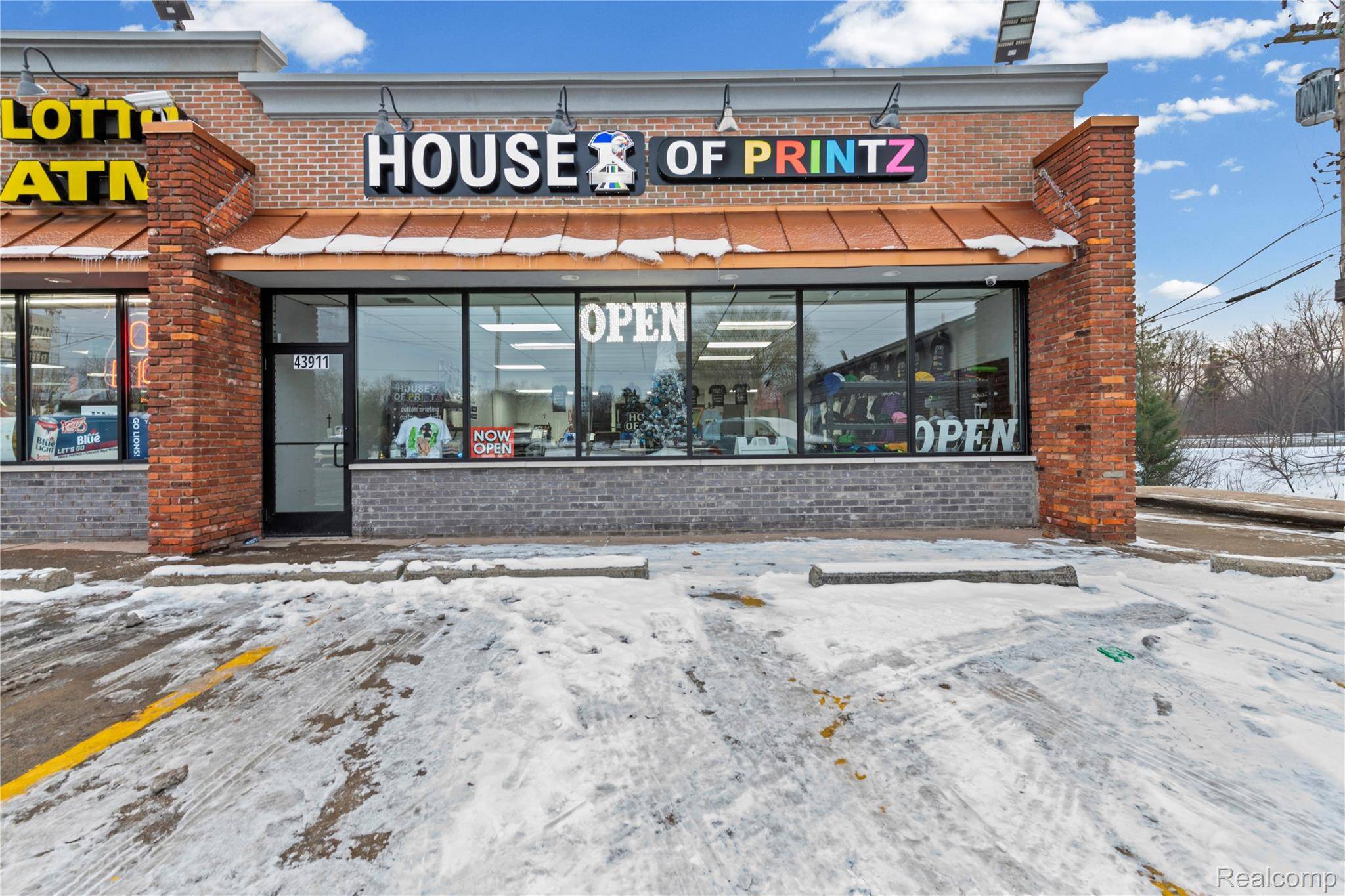 Sterling Heights, MI 48314,43911 Van Dyke