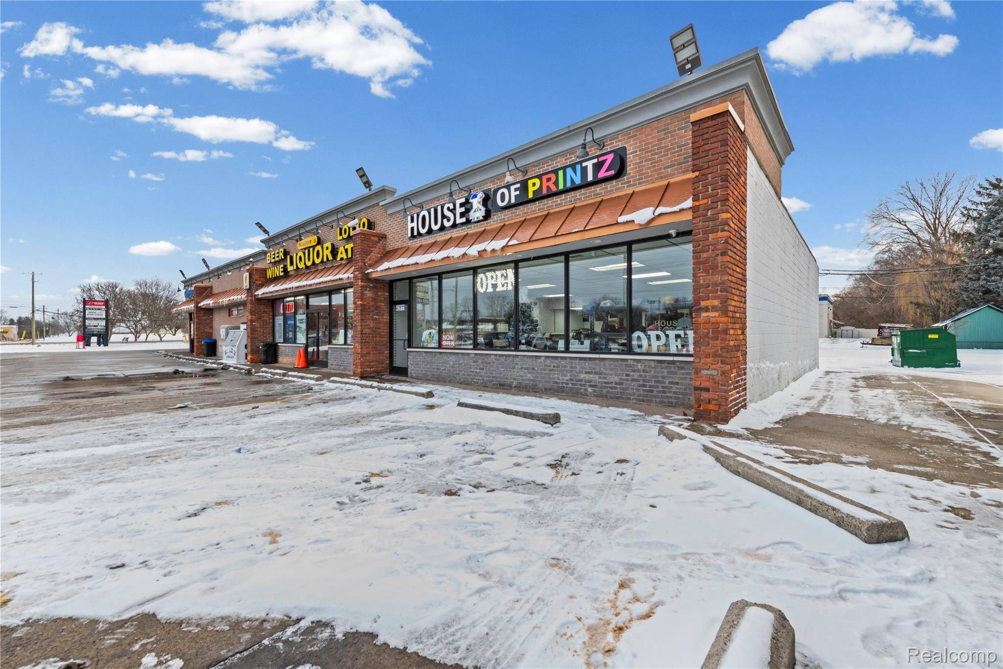 Sterling Heights, MI 48314,43911 Van Dyke