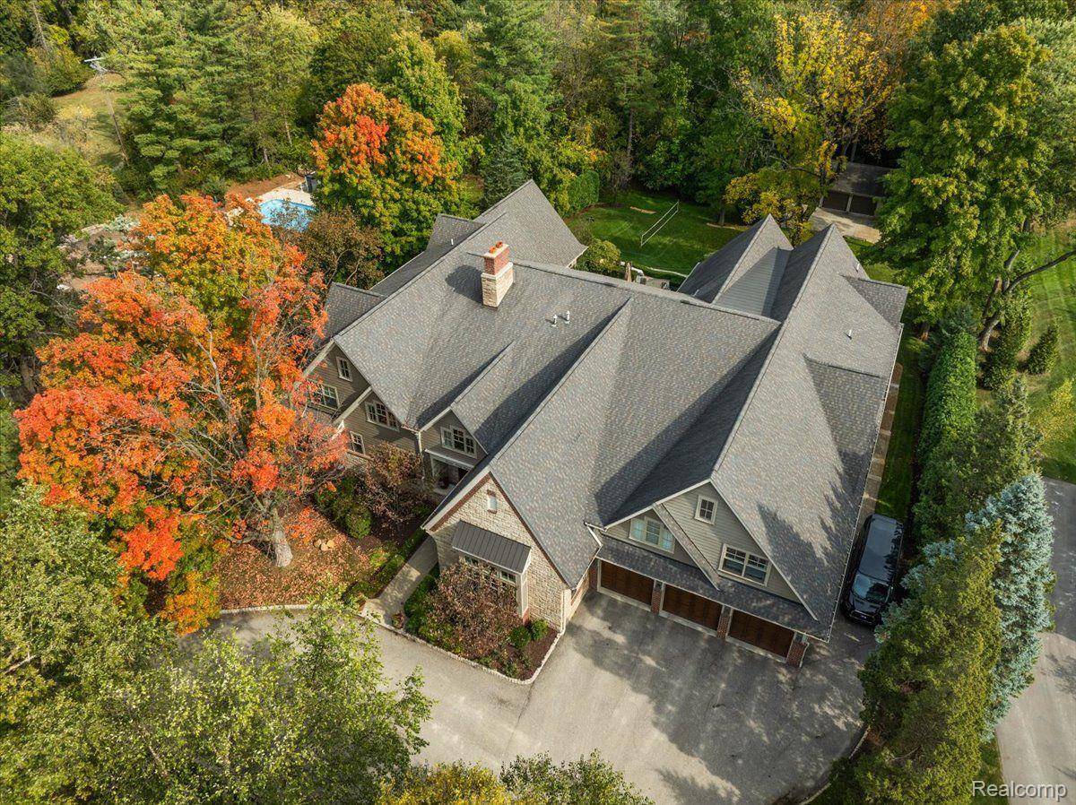 Bloomfield Hills, MI 48304,1330 Oxford RD