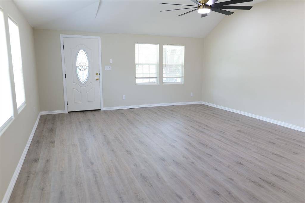 Fort Worth, TX 76104,1037 E Cantey Street