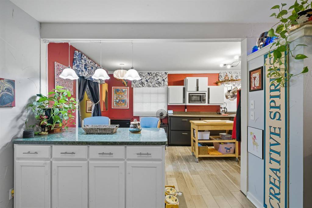 Mineral Wells, TX 76067,348 Sam Houston Street