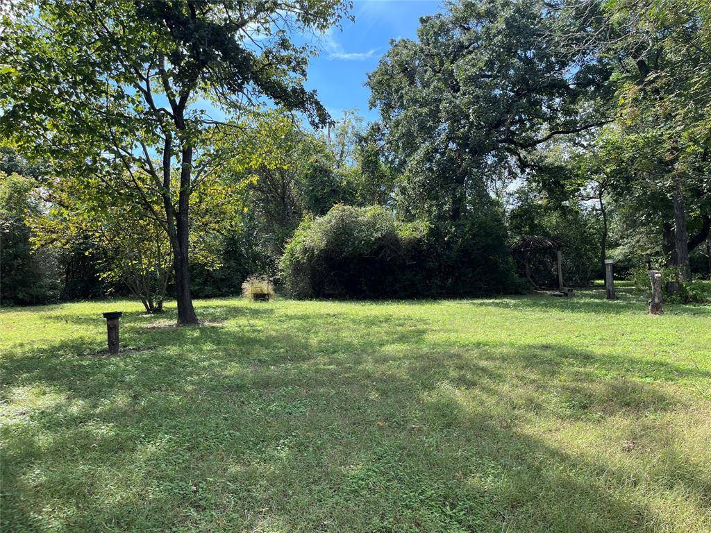 Mexia, TX 76667,437 Lcr Redbud A