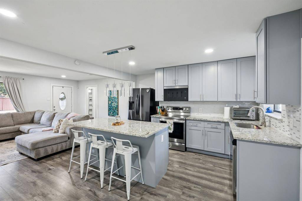 Dallas, TX 75228,2472 Highwood Drive