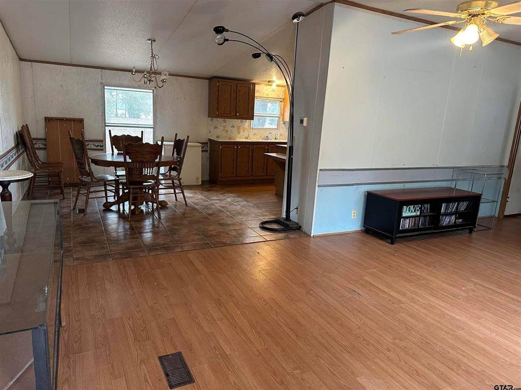 Gilmer, TX 75644,1630 FM 593