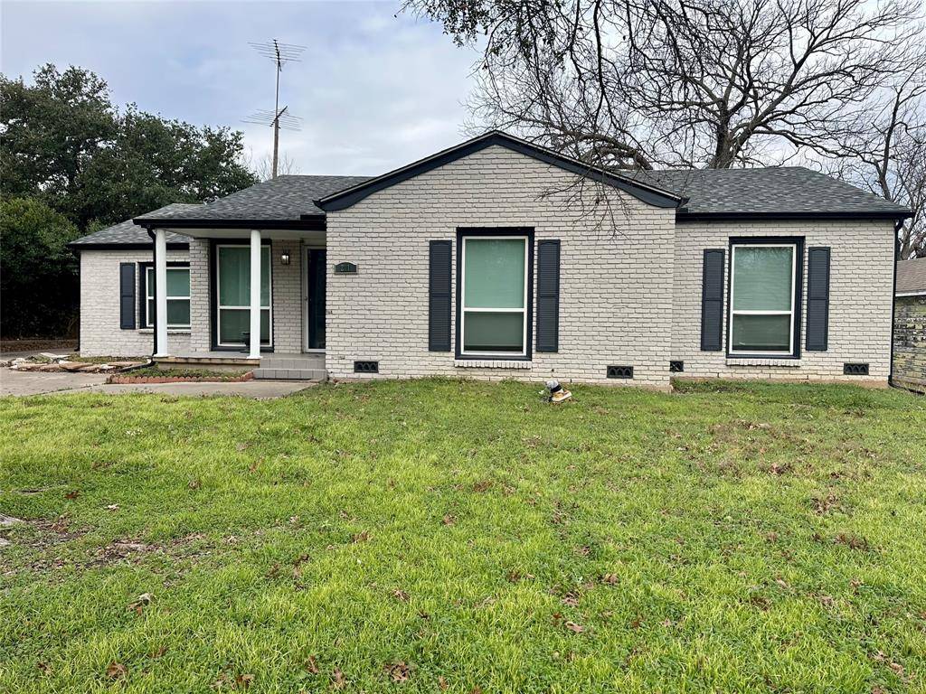 Hillsboro, TX 76645,211 Country Club Road