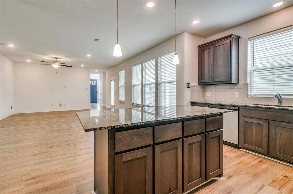 Dallas, TX 75236,3716 Prague Mews